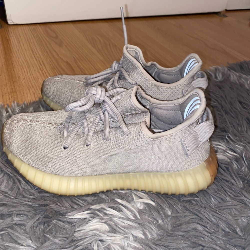Yeezy Boost 350 V2 Sesame 🪐